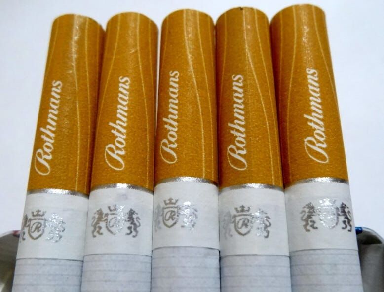 Rothmans Brown (Cigarettes )